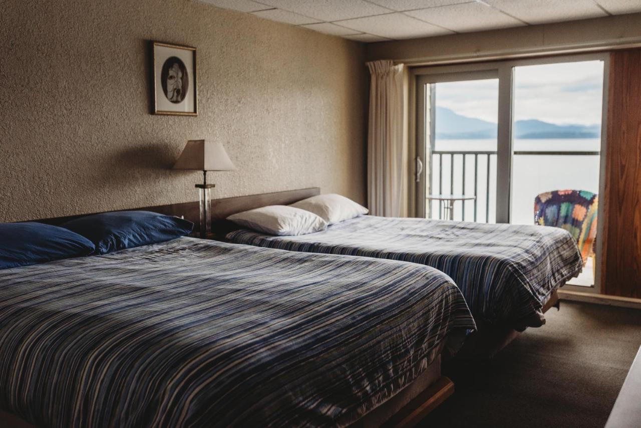 The Oceanfront Hotel Sointula Exteriör bild